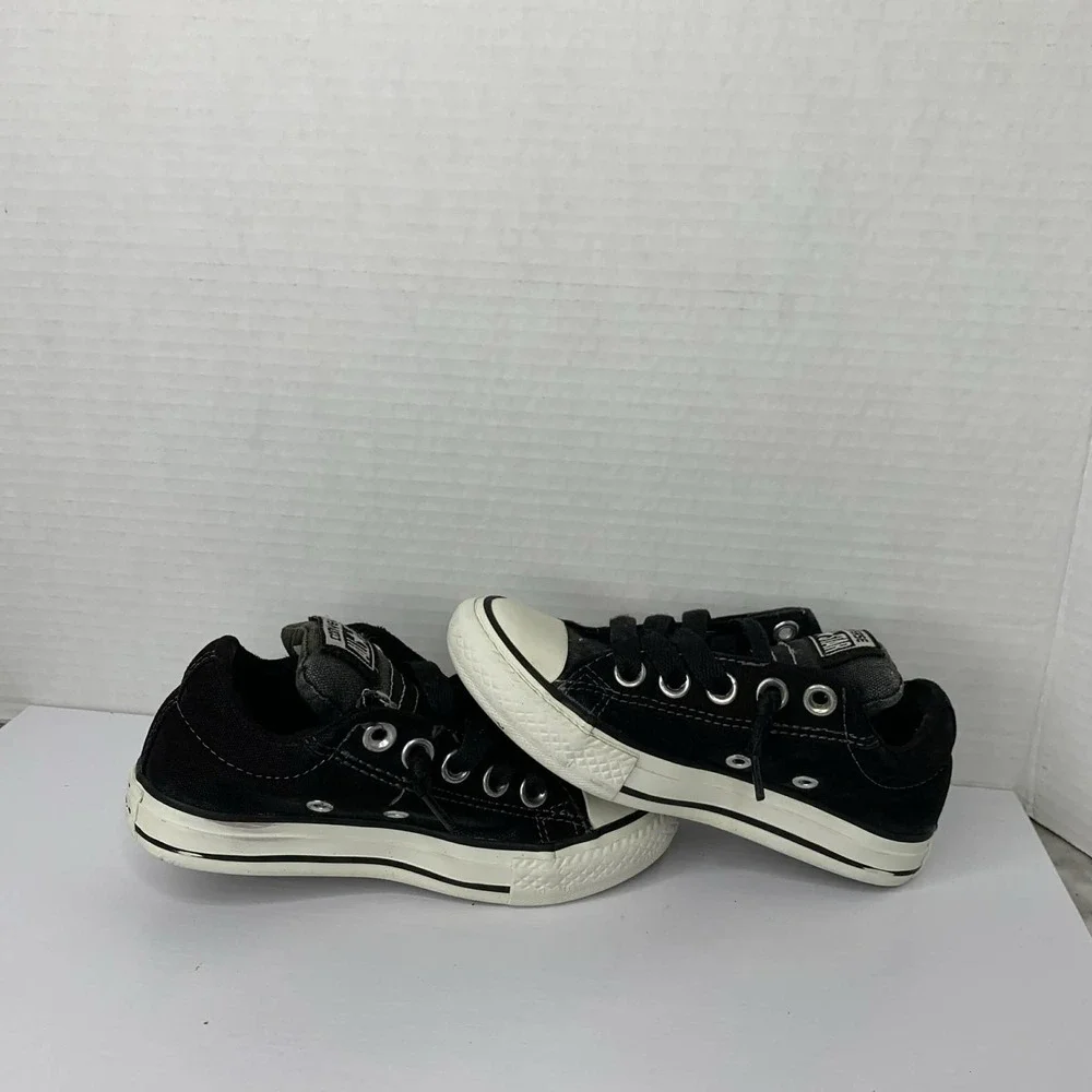 Converse Junior Chuck Taylor All Star 647735F Black Sneakers Size 11